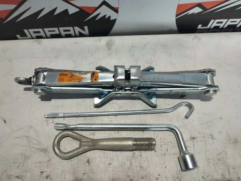 Домкрат Nissan Teana 99550JN90A J32 2.5