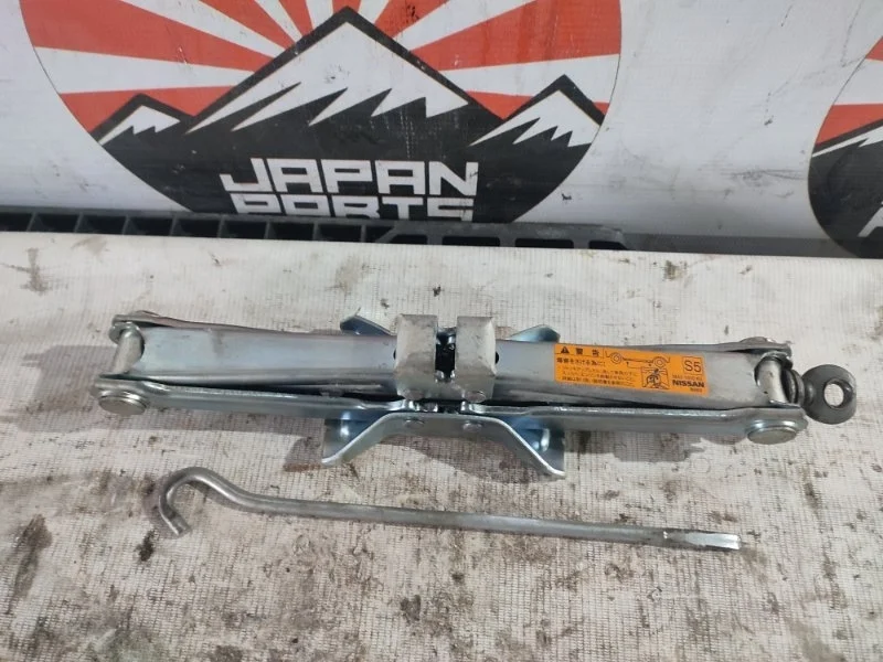 Домкрат Nissan Teana 99550JN90A J32