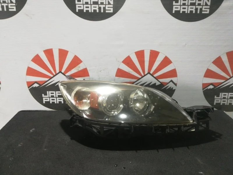 Фара ксенон Mazda 3 BP4K510L0F BK, правая