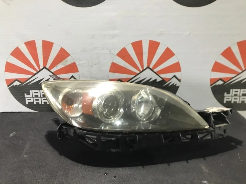 Фара ксенон Mazda 3 BP4K510L0F BK, правая