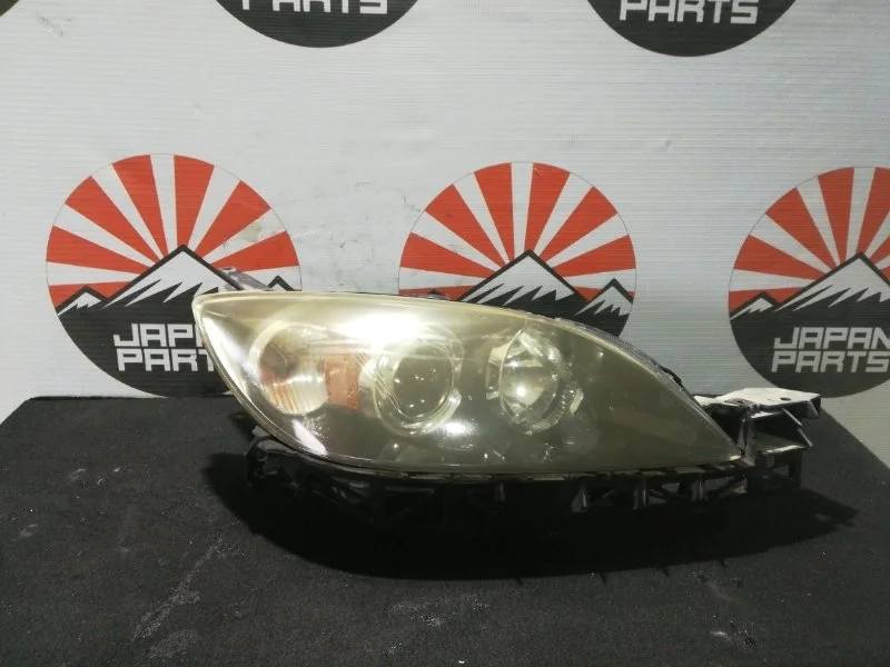 Фара ксенон Mazda 3 BP4K510L0F BK, правая