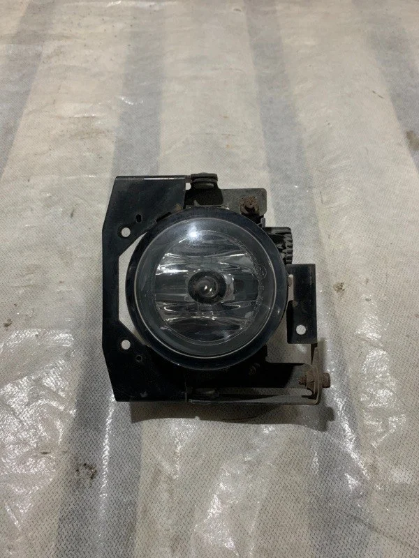 Фара противотуманная Mitsubishi Outlander 2006-2012 MN142091 XL, левая