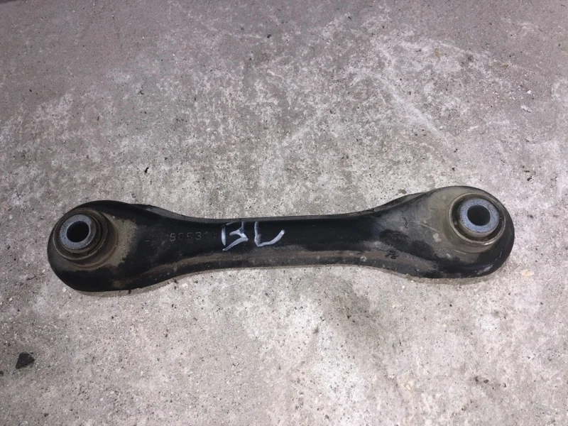 Рычаг поперечный Mazda 3 BP4K28500E BL