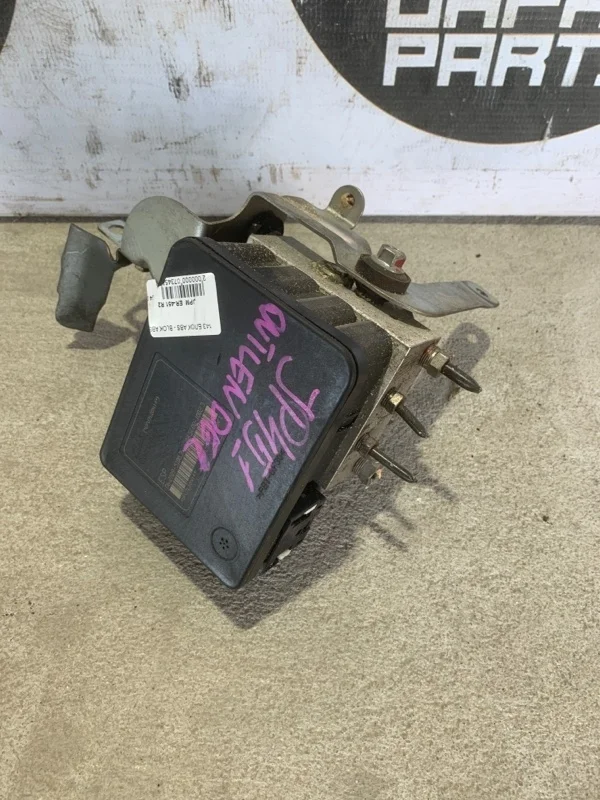 Блок abs Mitsubishi Outlander 4670A340 XL 2.4