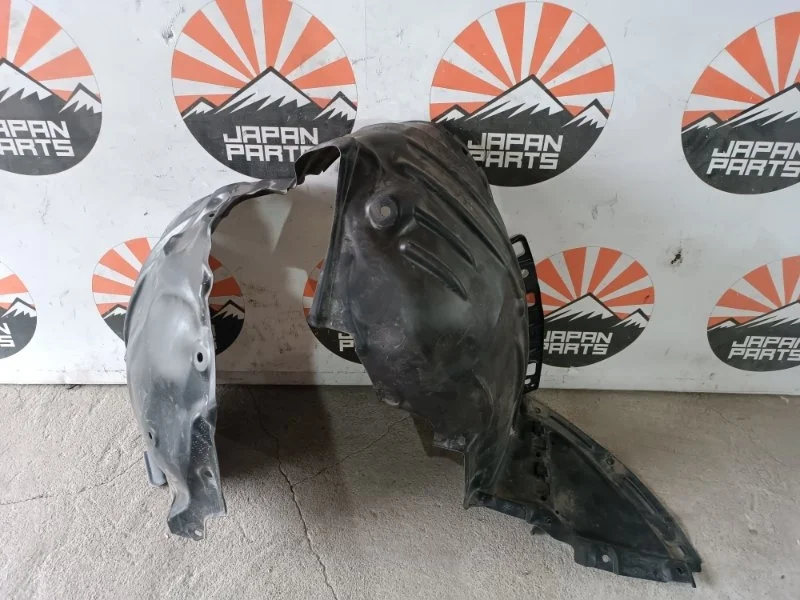 Подкрылок Mazda CX-5 2017-2023 KB7W56140C KF, передний левый