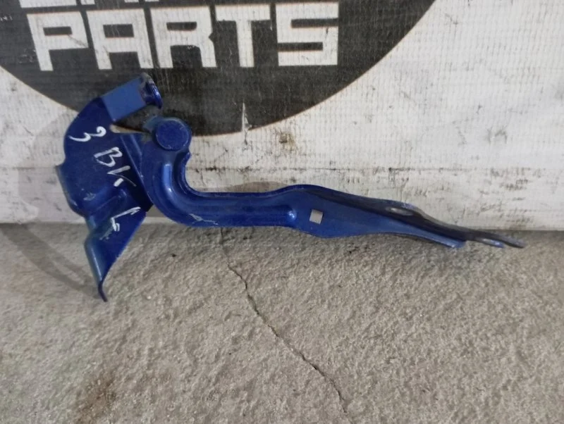 Петля капота Mazda 3 BP4K52420B BK, левая