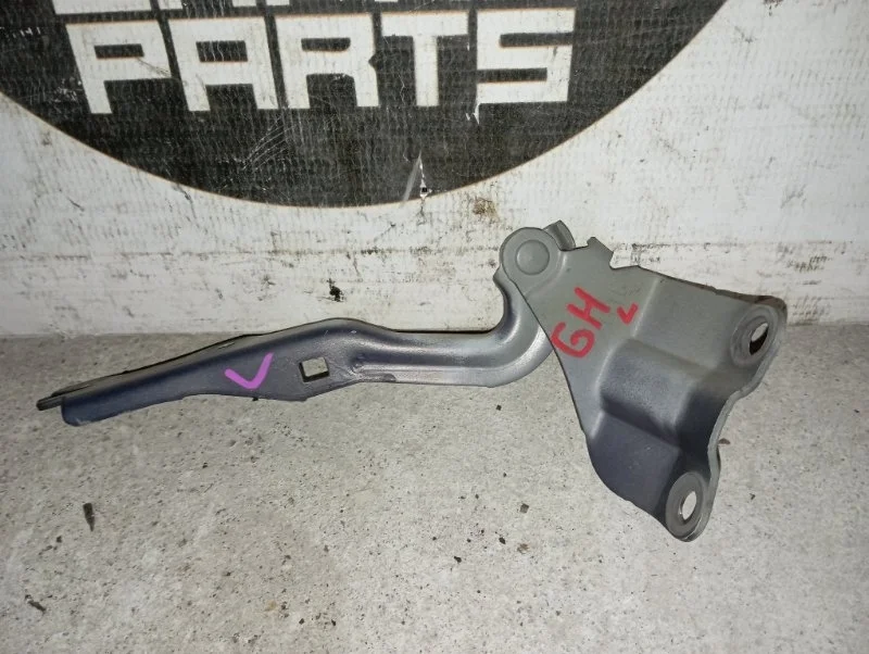 Петля капота Mazda 6 GS1D52420A GH, левая