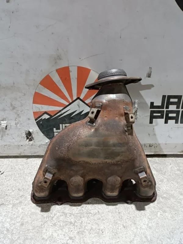 Коллектор выпускной Mitsubishi Outlander 1555A412 XL 2.0