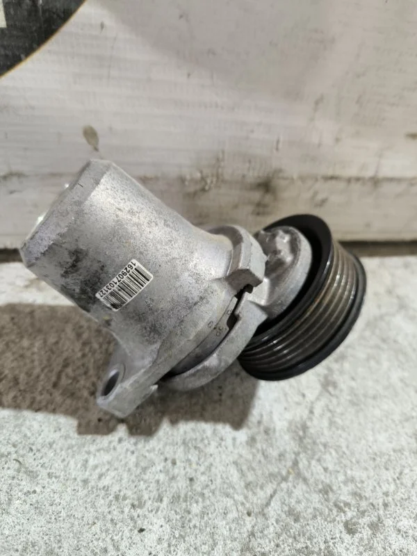 Ролик натяжной Mazda 6 LFG115980C GH 2.5