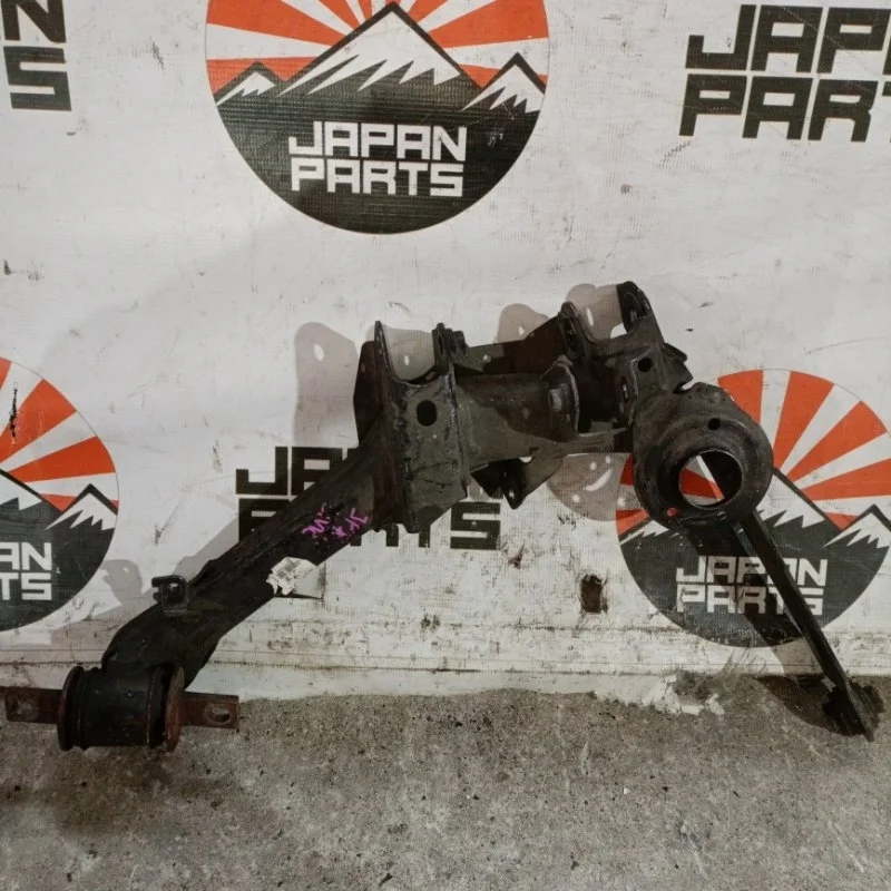 Рычаг продольный Honda Civic 52370SNAA04 4D FD1 FD2 FD3, правый