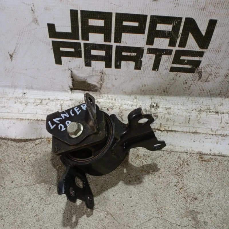 Подушка акпп Mitsubishi Lancer MN184299 10 2.0