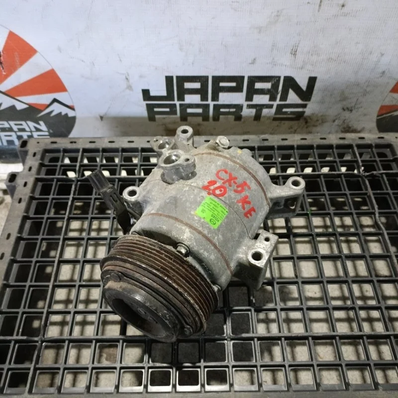 Компрессор кондиционера Mazda CX-5 KF0161450 KE 2.0