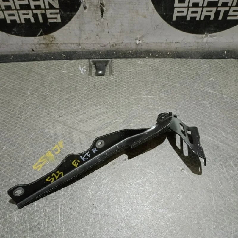 Петля капота Mazda CX-5 KB7W52410 KF, правая