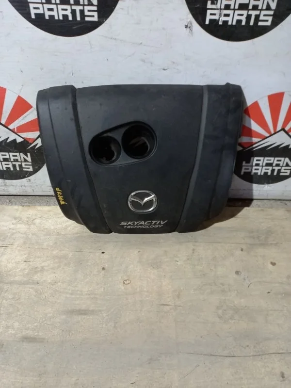 Декоративная накладка ДВС Mazda 3 PE11102F0 BM