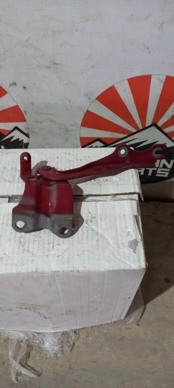 Петля капота Mazda 6 GS1D52420A GH, левая
