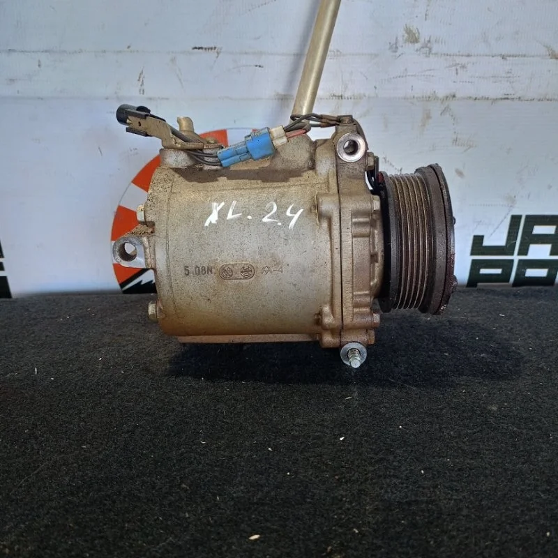 Компрессор кондиционера Mitsubishi Outlander 7813A068 XL 2.4