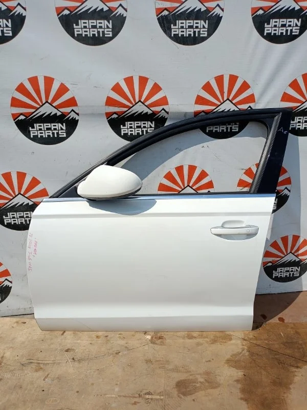 Дверь Audi A6 4G0831051 C7, передняя левая