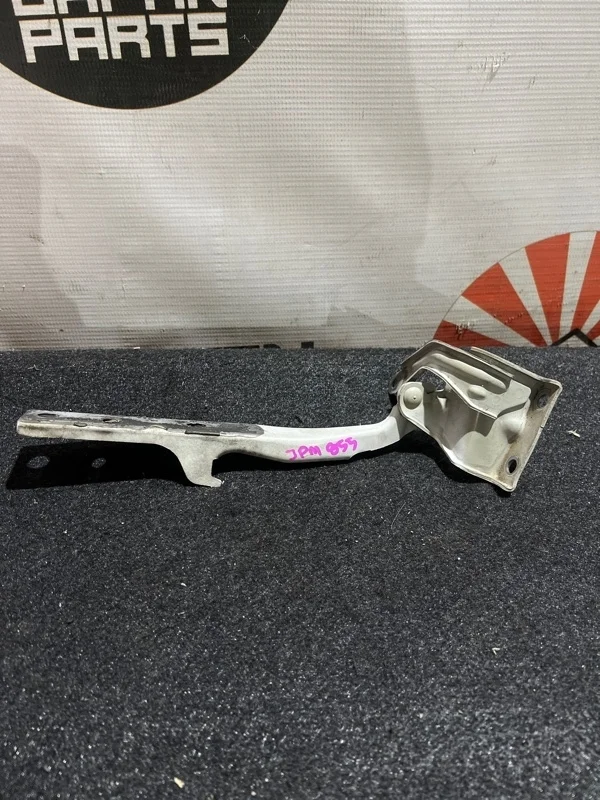 Петля капота Suzuki Grand Vitara 2012 5742065J01 JT, передняя левая