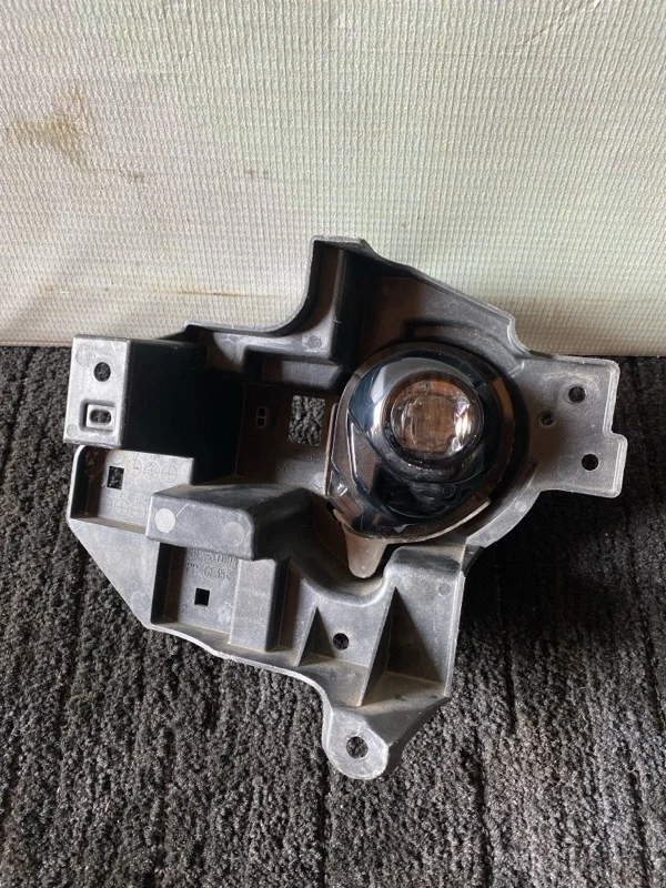 Фара противотуманная Mazda CX-5 B63B51690A KF, левая