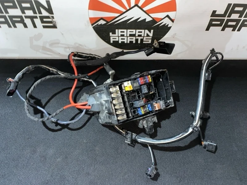 Блок предохранителей Volkswagen Tiguan 2018 5Q0907361G 2 2.0