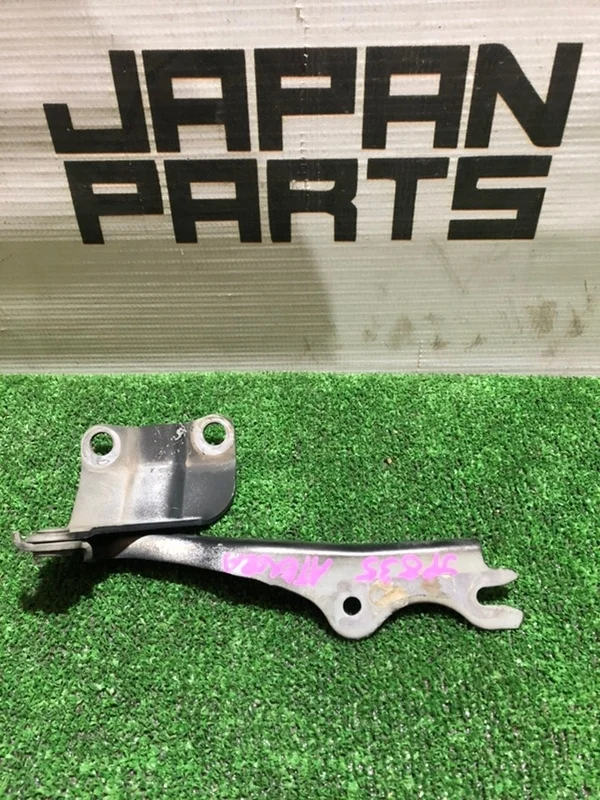 Петля капота Mazda 6 GS1D52420A GH, левая