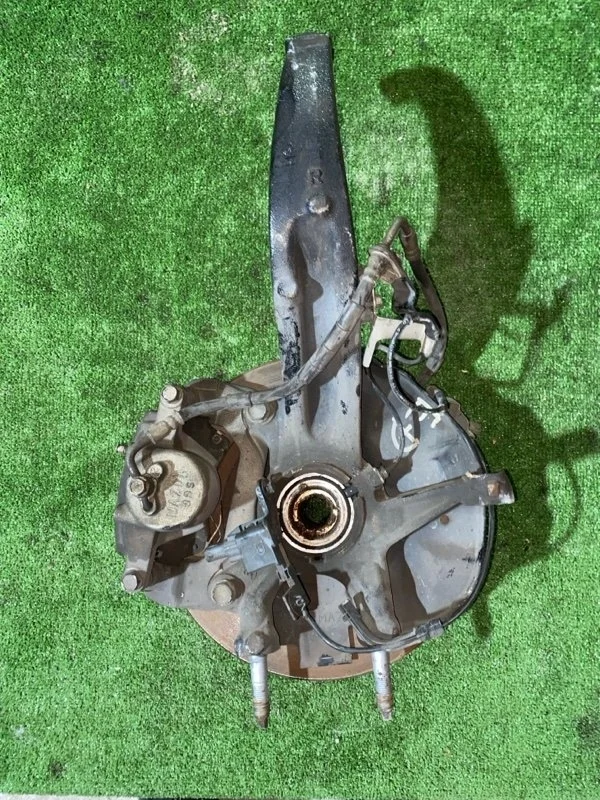 Кулак поворотный Mazda 6 GS1D33021 GH, передний правый