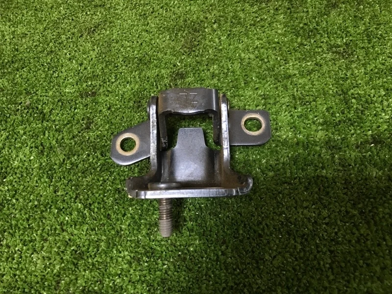 Петля двери Mazda CX-5 KD5373210 KE, задняя левая