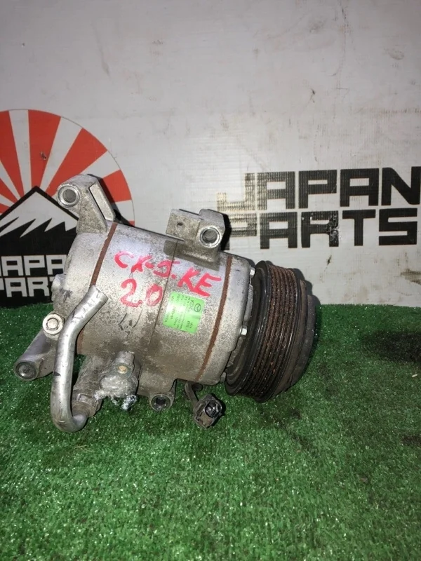 Компрессор кондиционера Mazda CX-5 KF0161450 KE 2.0