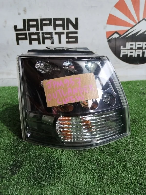 Фонарь Mitsubishi Outlander 8330A380 XL, задний левый