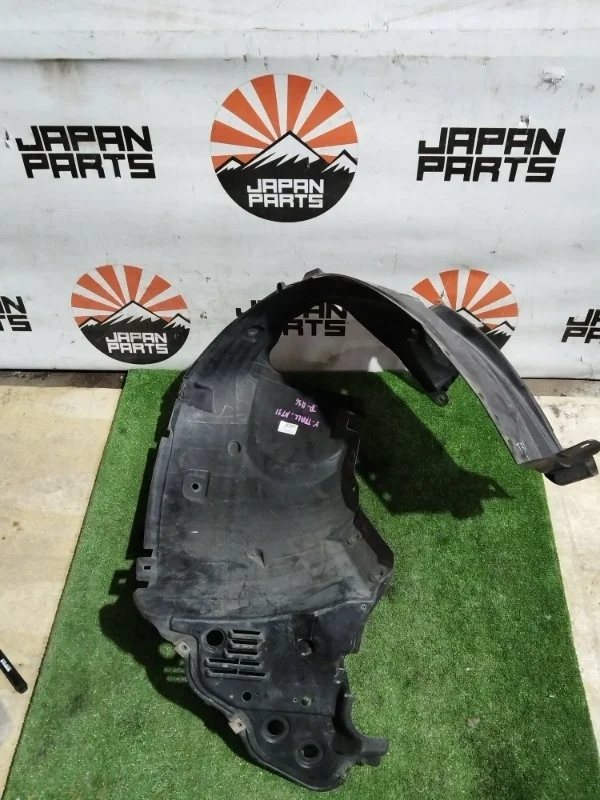 Подкрылок Nissan X-Trail 63840EQ000 T31, передний левый