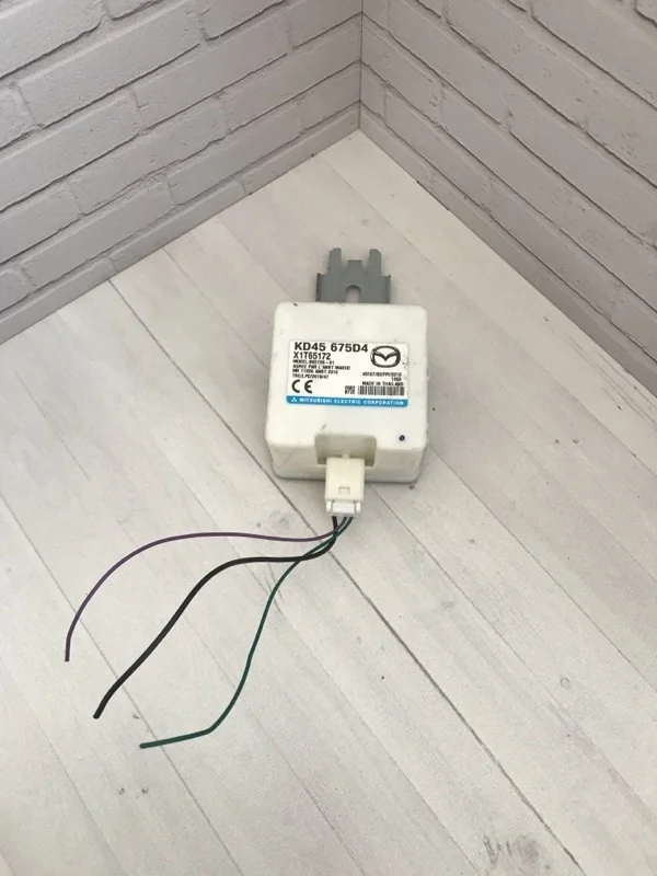 Антенна без ключевого доступа Mazda 3 KD45675D4 BM