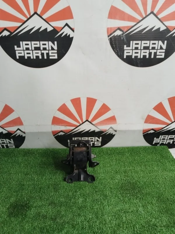 Опора двигателя Mitsubishi Outlander MN101574 XL 2.4, передняя левая