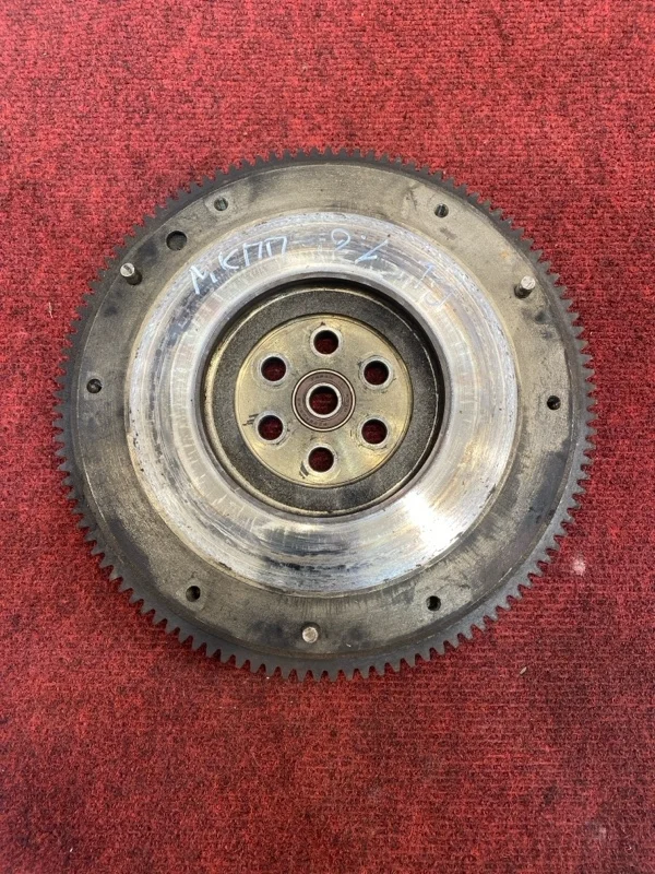 Маховик Mazda 3 Z60111500A BL 1.6