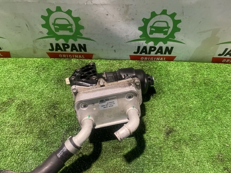 Радиатор масляный Hyundai Santa Fe 2019 264102F020 4 D4HB