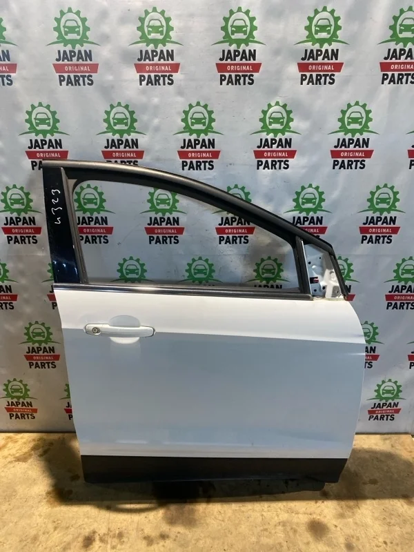 Дверь Ford Kuga 2013 2313712 C520 UFMA, передняя правая