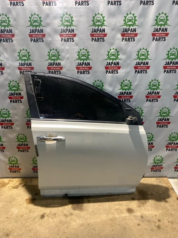 Дверь Toyota RAV 4 6700142150 40, передняя правая