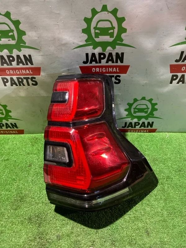 Фонарь Toyota Land Cruiser Prado 2019 8155160C30 150 1GD-FTV, задний правый