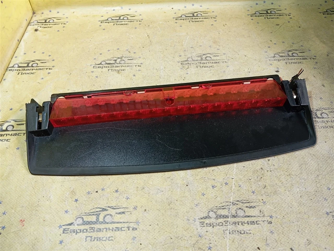 Стоп-сигнал дополнительный Audi A4 8K5945097 B8