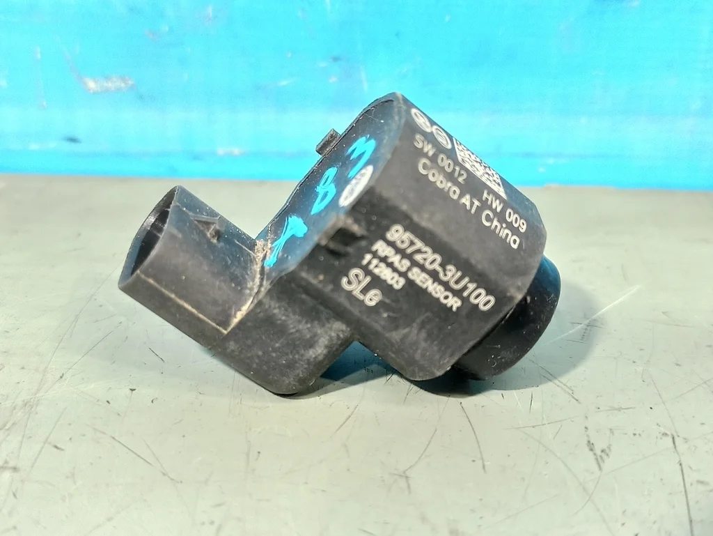 датчик парковки Kia Sportage 3 2010-2014  17.08.2011