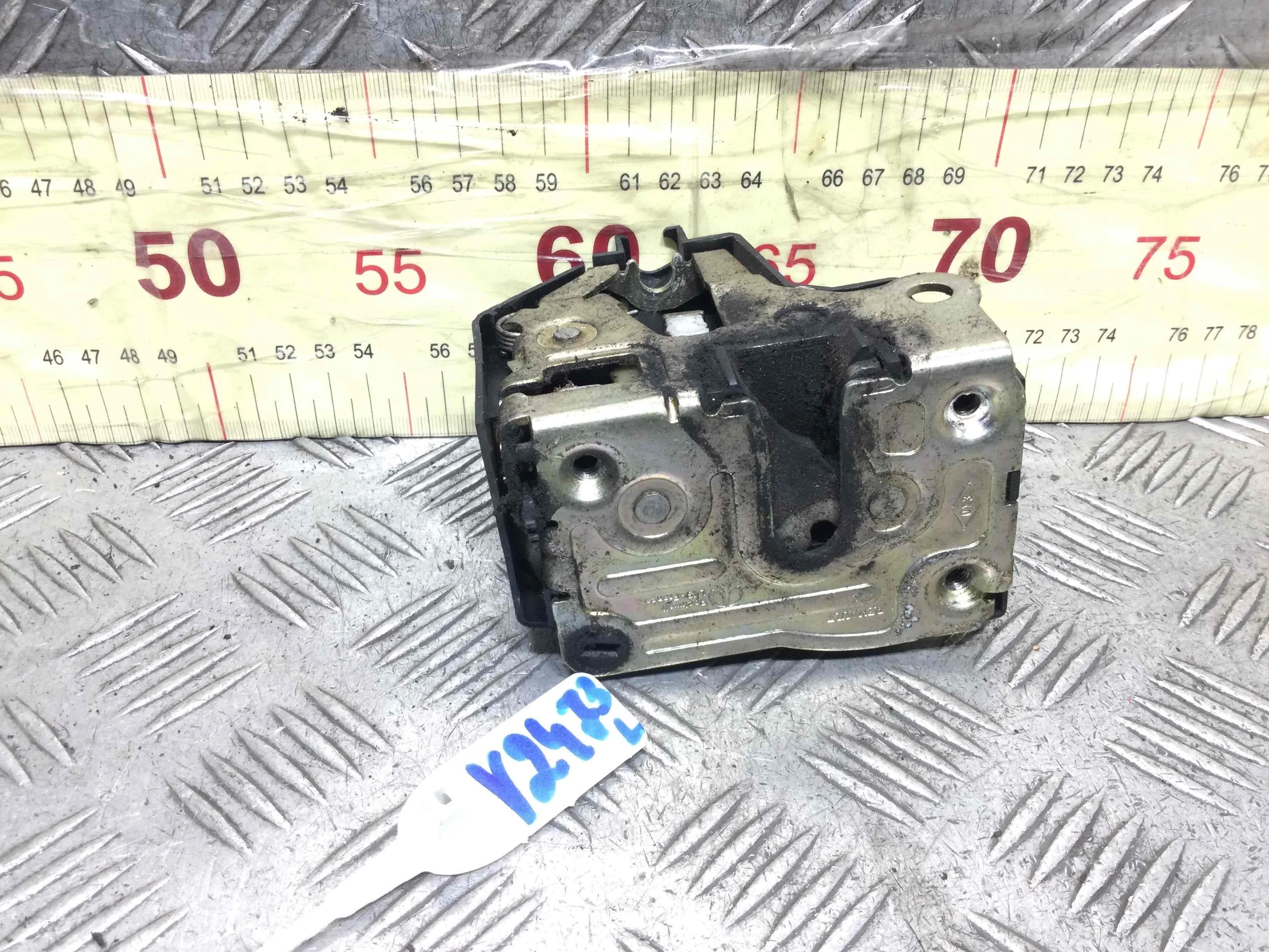 Замок двери задней левой Renault Scenic RX4 1 поколение (1999-2003) бензин 2.0 i Механика Минивэн