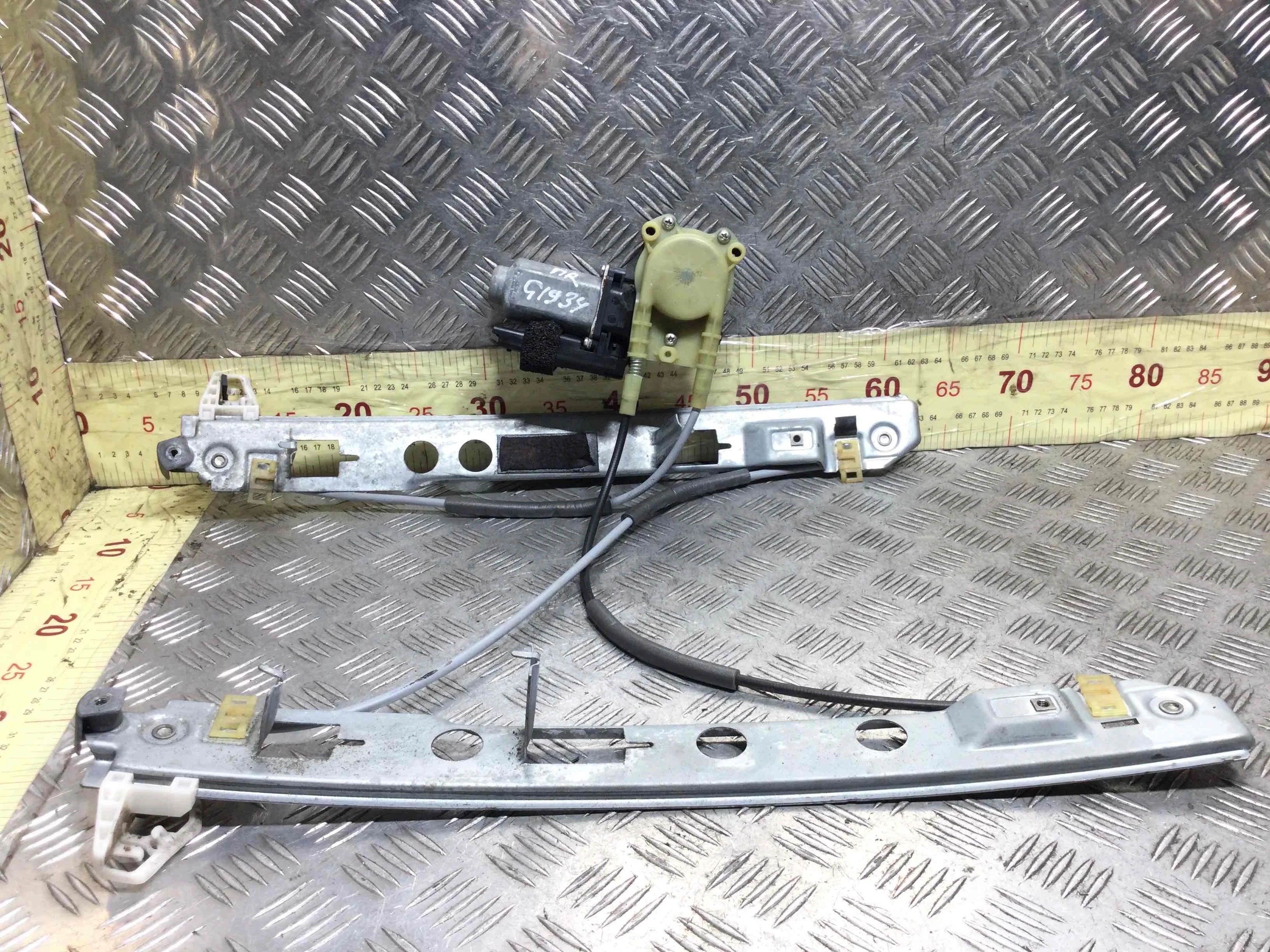 Стеклоподъемник электрический передний правый Renault Megane 2 поколение (2002-2006) бензин 1.6 i Механика 5-дв, х/б