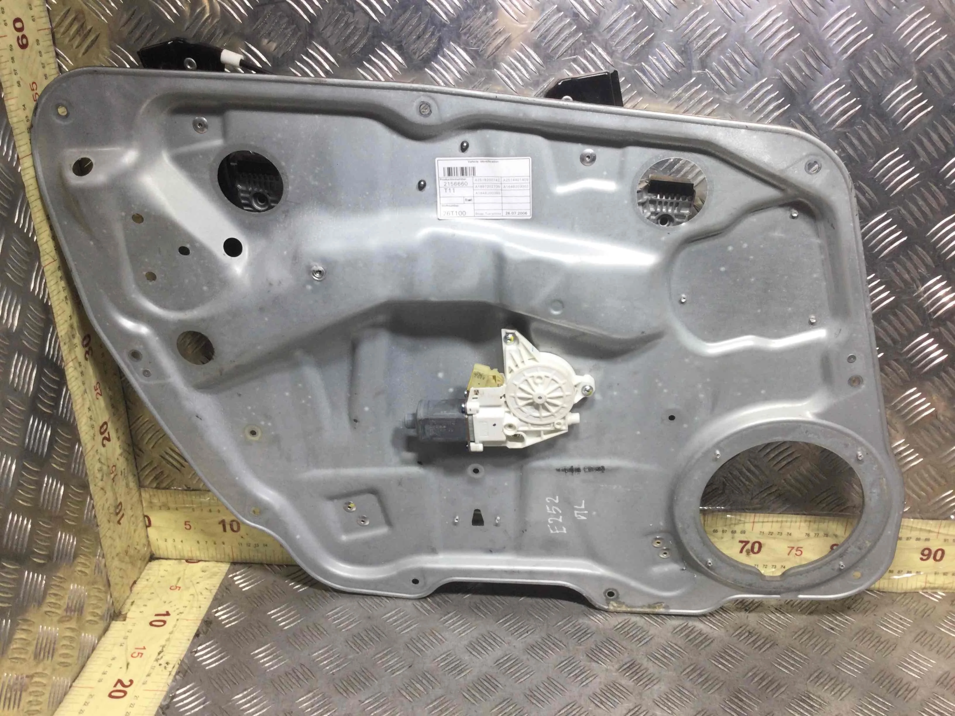 Стеклоподъемник электрический передний левый Mercedes GL X164 (2006-2009) дизель 4.0 CDI Автомат Внедорожник