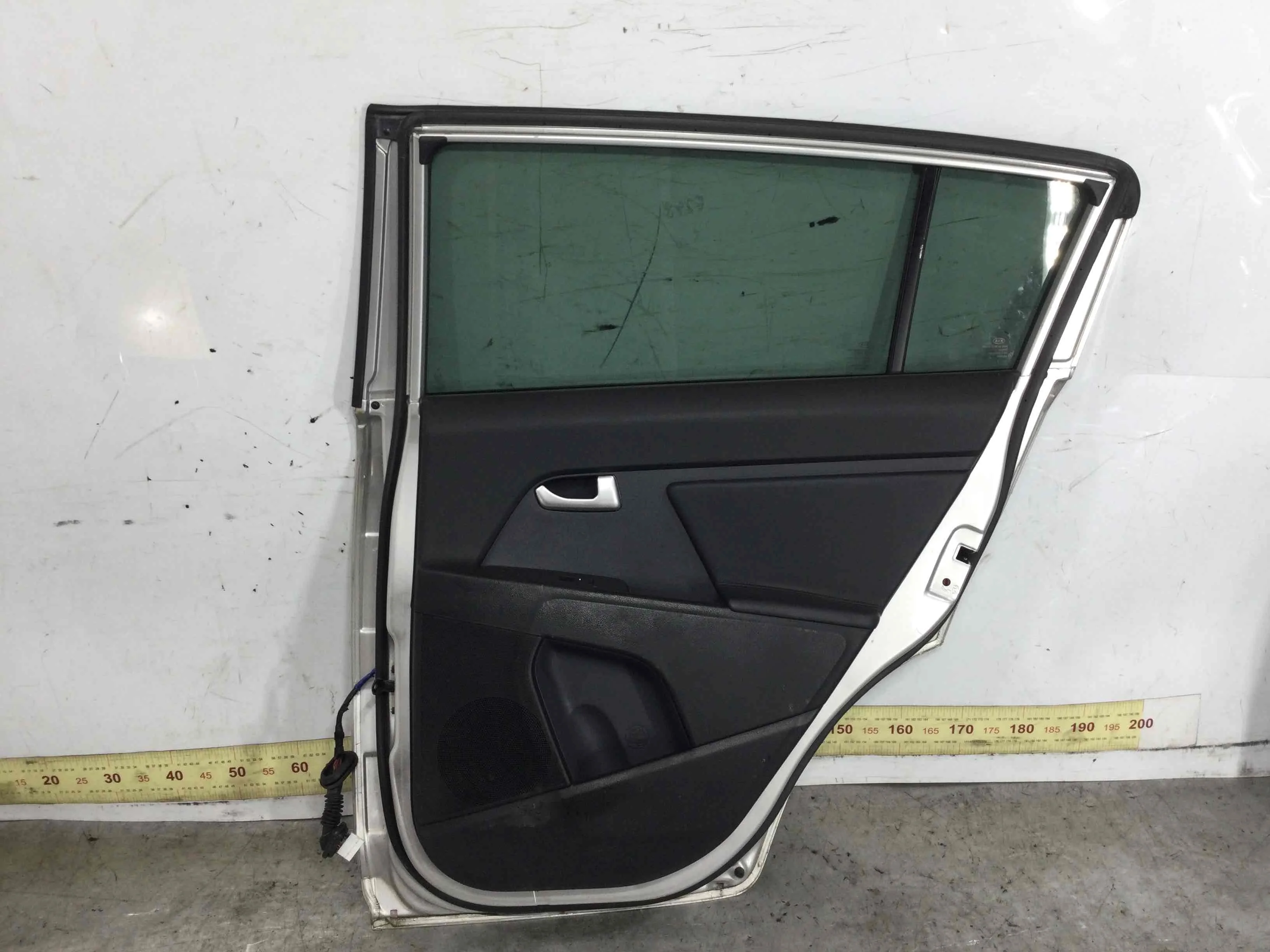 Дверь задняя правая Kia Sportage 3 поколение (2010-2014) дизель 1.7 CRD Механика Кроссовер