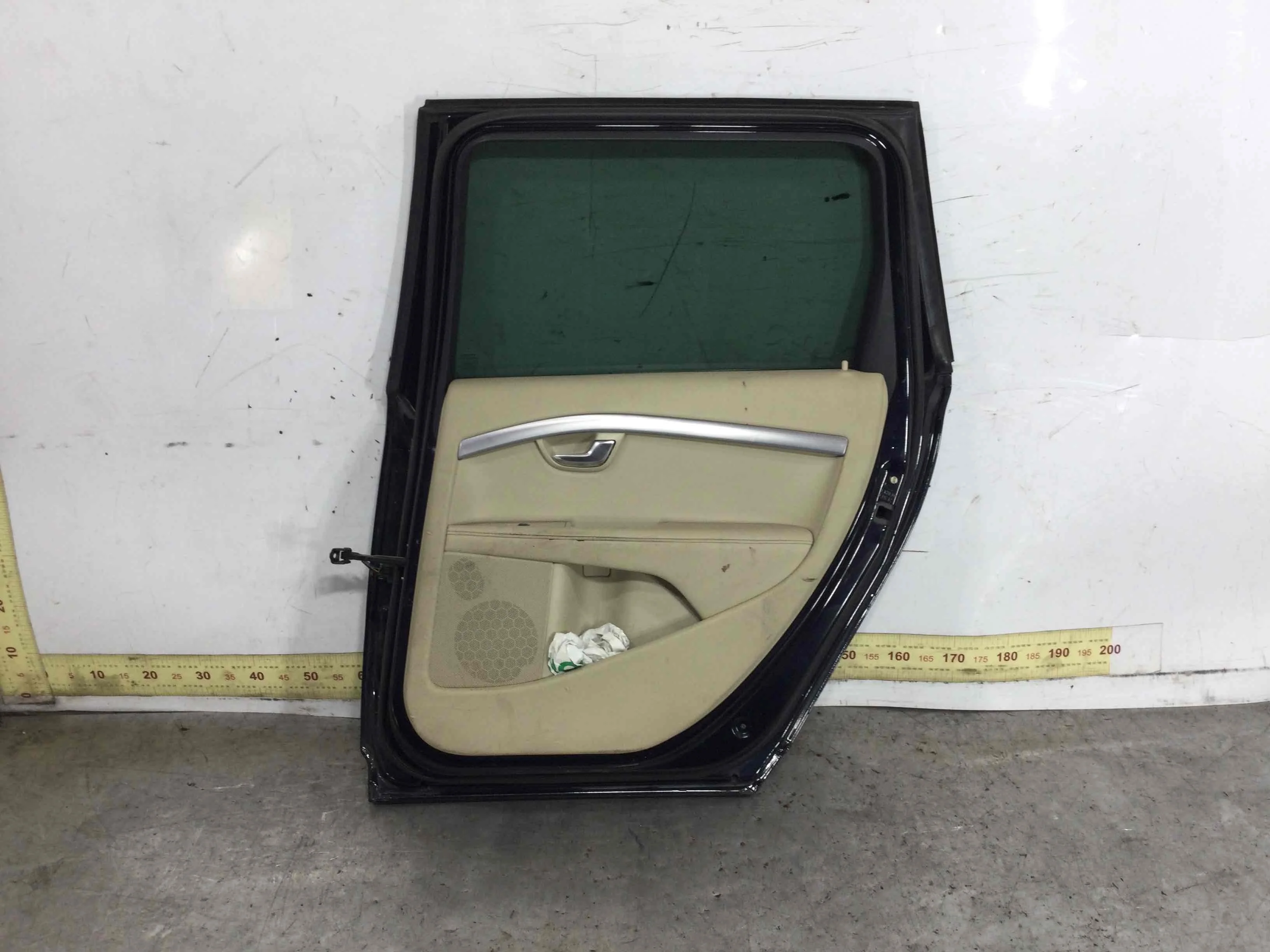 Дверь задняя правая Volvo V70 3 поколение (рестайлинг) (2013-2026) дизель 2.0 TD Автомат