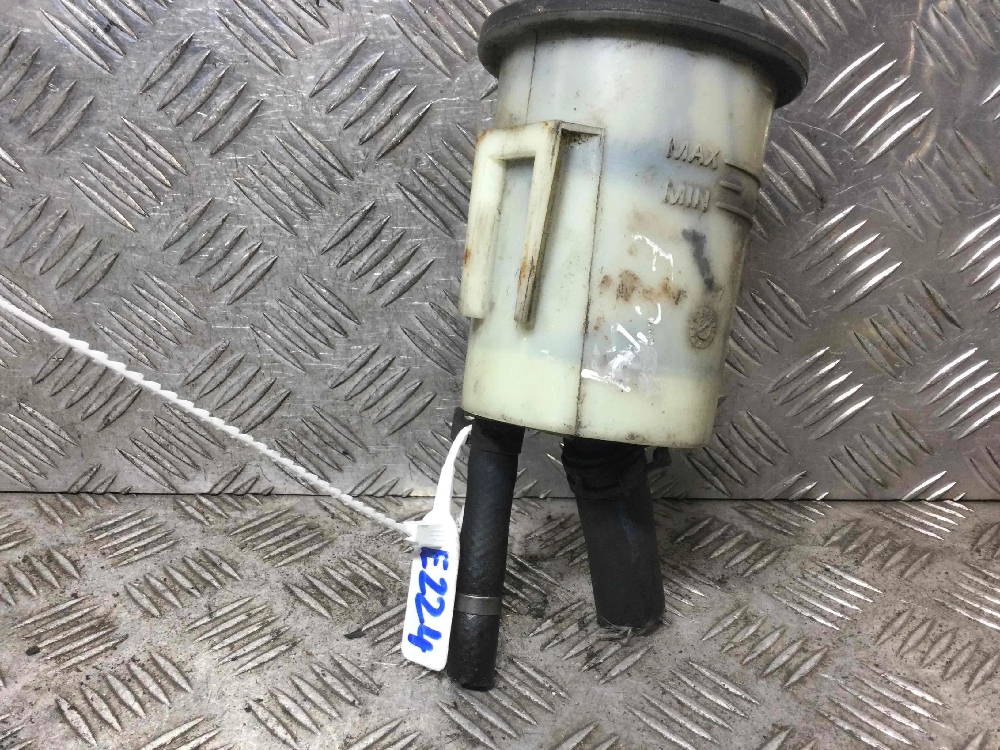 Бачок гидроусилителя Ford Transit 3 поколение [рестайлинг] (2006-2013) дизель 2.2 TDCi Механика Микроавтобус