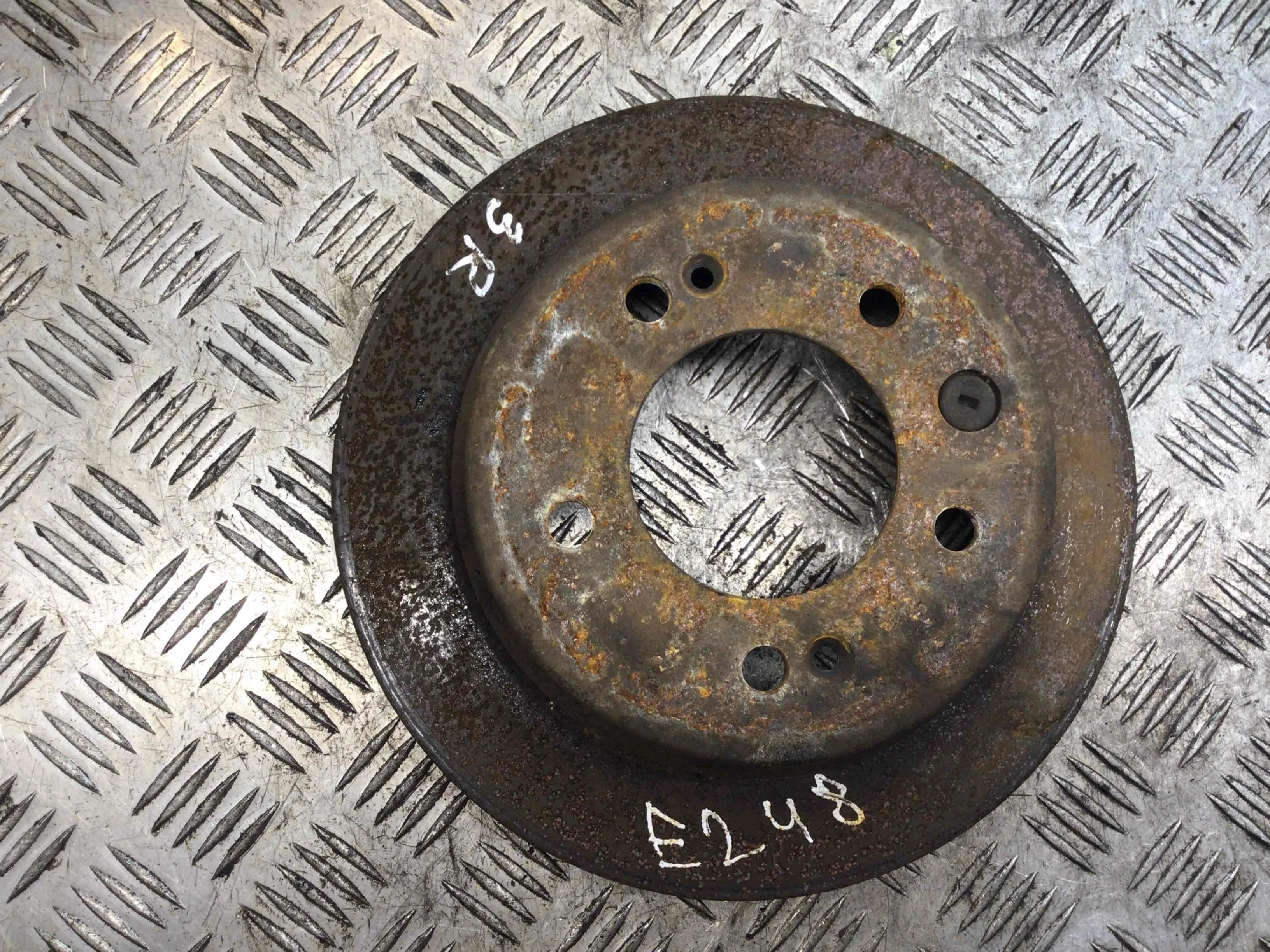 Диск тормозной задний Kia Sportage 3 поколение (2010-2014) дизель 1.7 CRD Механика Кроссовер