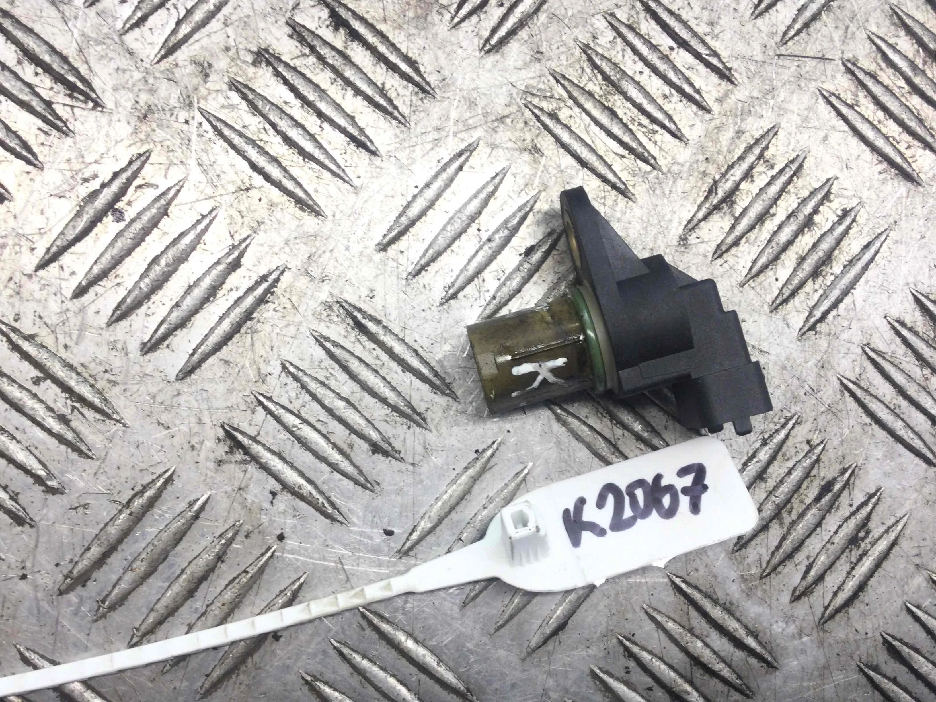 Датчик коленвала Mercedes Vito W639 (2003-2010) дизель 2.2 CDI Механика Микроавтобус