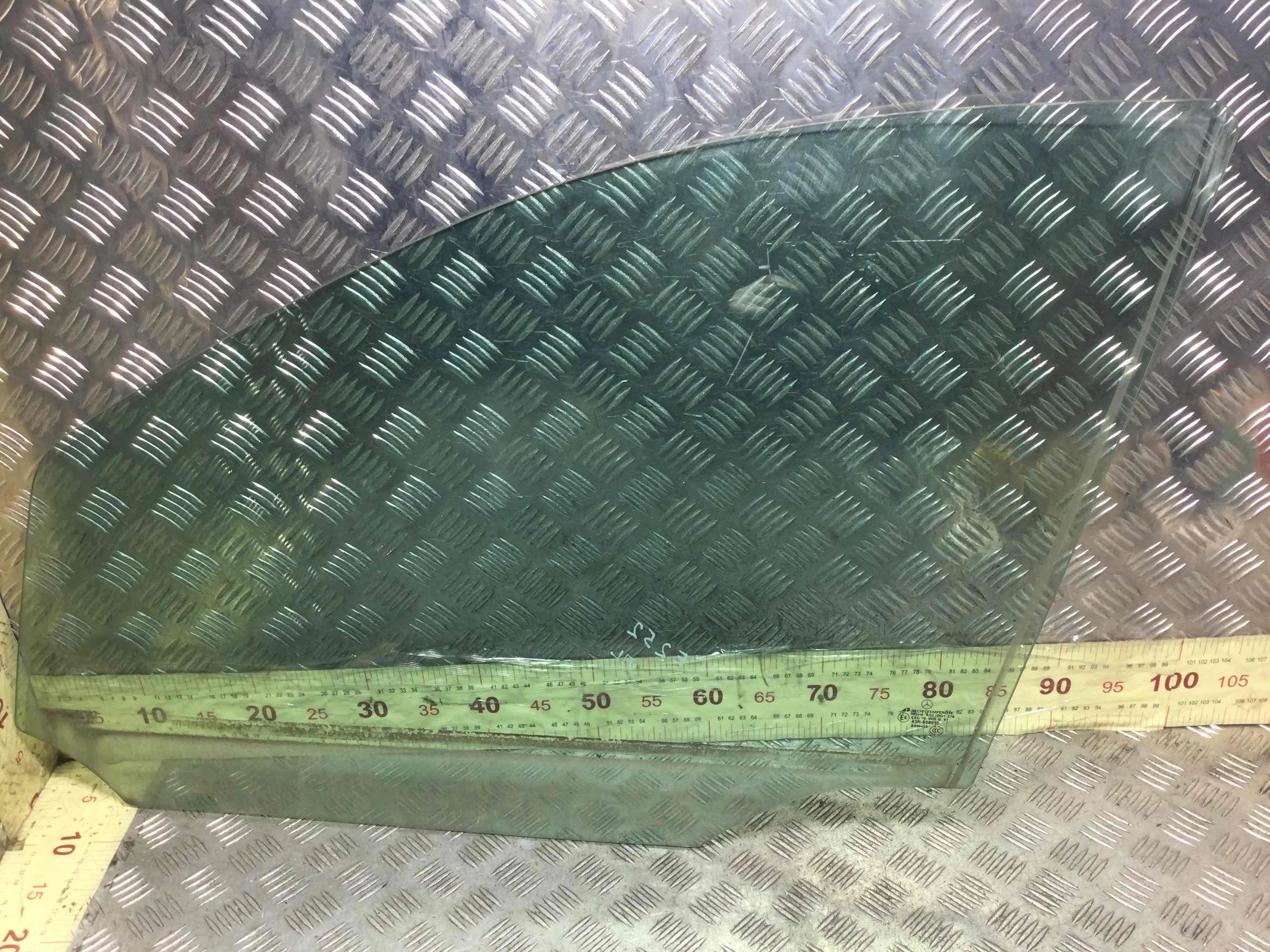 Стекло двери передней левой Mercedes GL X164 (2006-2009) дизель 4.0 CDI Автомат Внедорожник