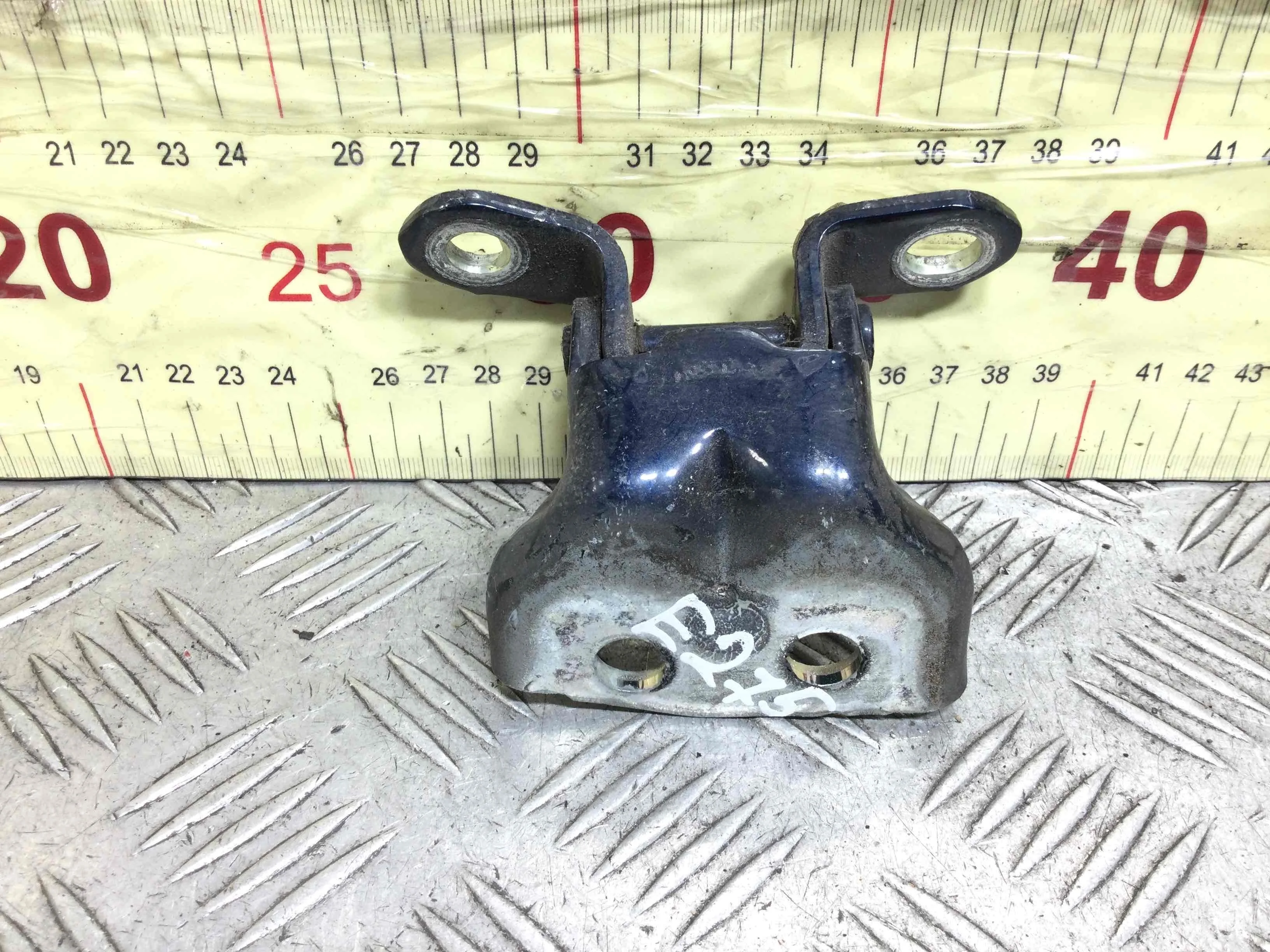 Петля двери задней правой Nissan Qashqai 1 поколение (2007-2010) бензин 2.0 i Автомат Кроссовер