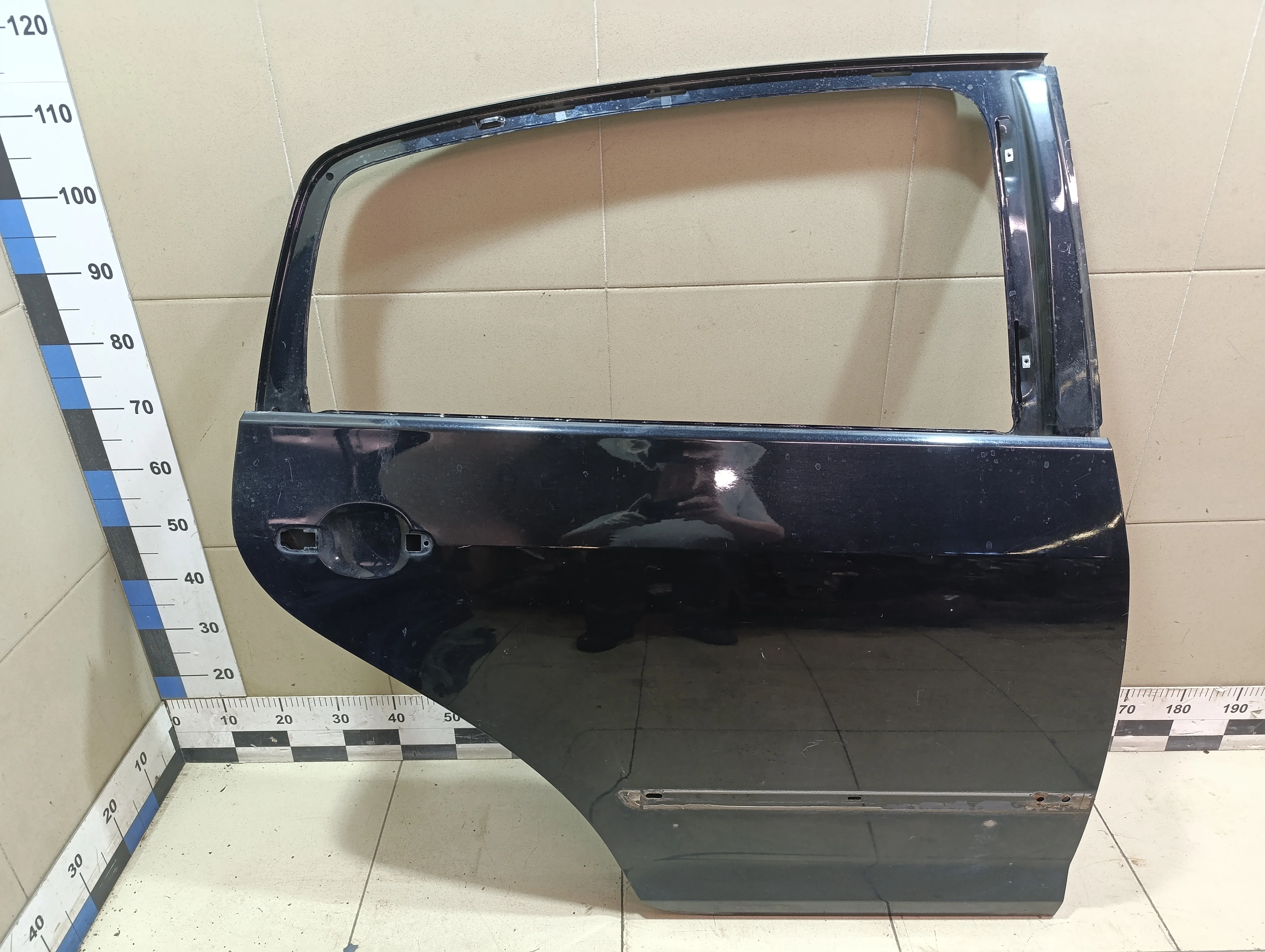 Дверь задняя правая Golf V Plus 2005-2014